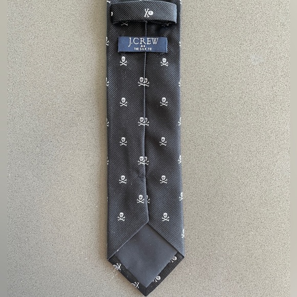 J Crew skinny silk black tie - Picture 3 of 3